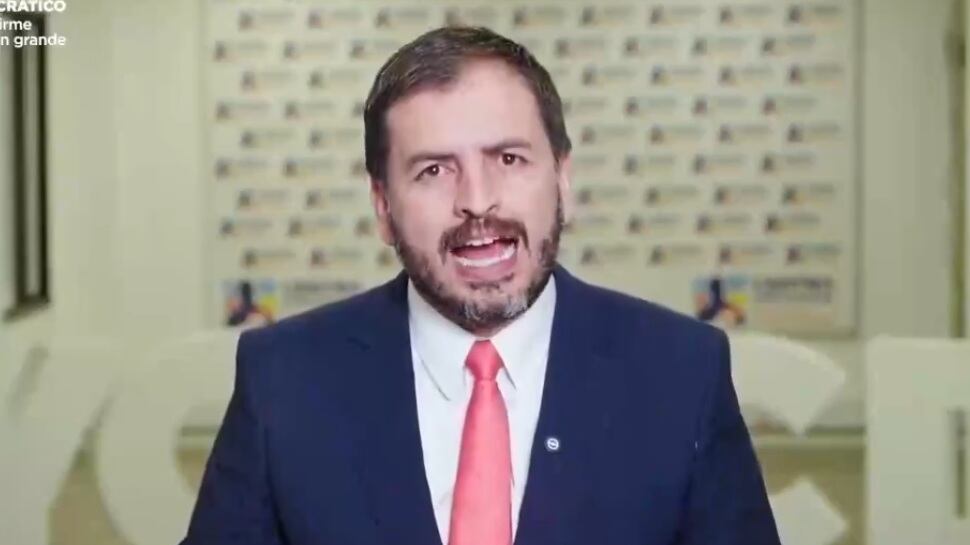 Centro Democrático inició la réplica de la oposición