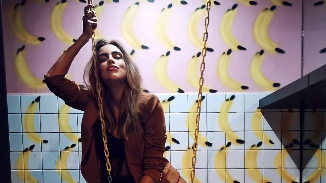 Sara Corrales compartió un pie de publicación muy interesante en el que confiesa algo mucho más revelador, parece que muy similar a lo que le pasa con sus amigas.