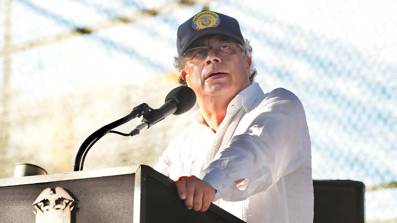 Petro anunció recursos por $150 mil millones para crear paneles solares.