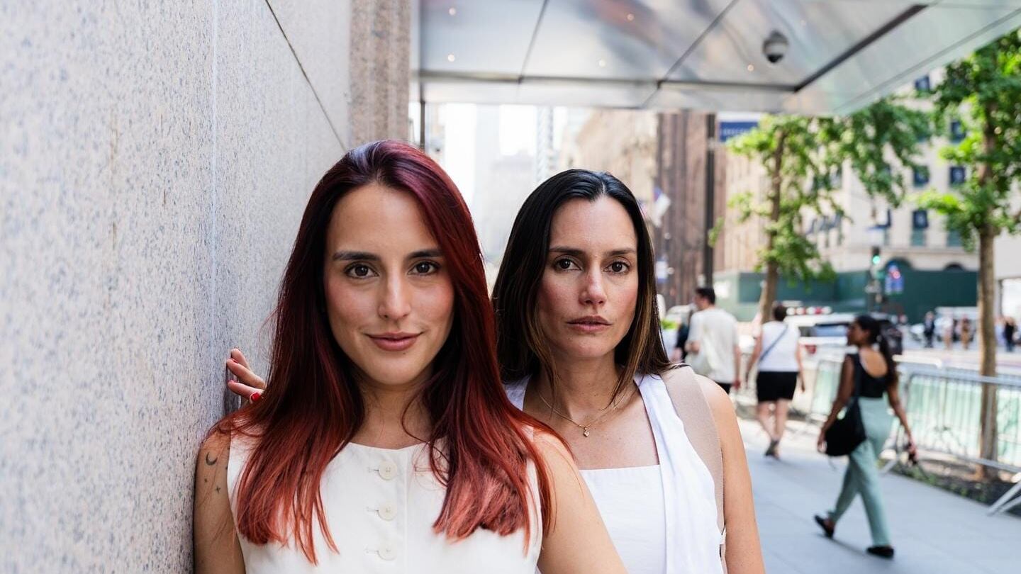 Las colombianas Alejandra y Valeria Sandoval presumieron su encuentro con Jamie Lee Curtis y Lindsay Lohan