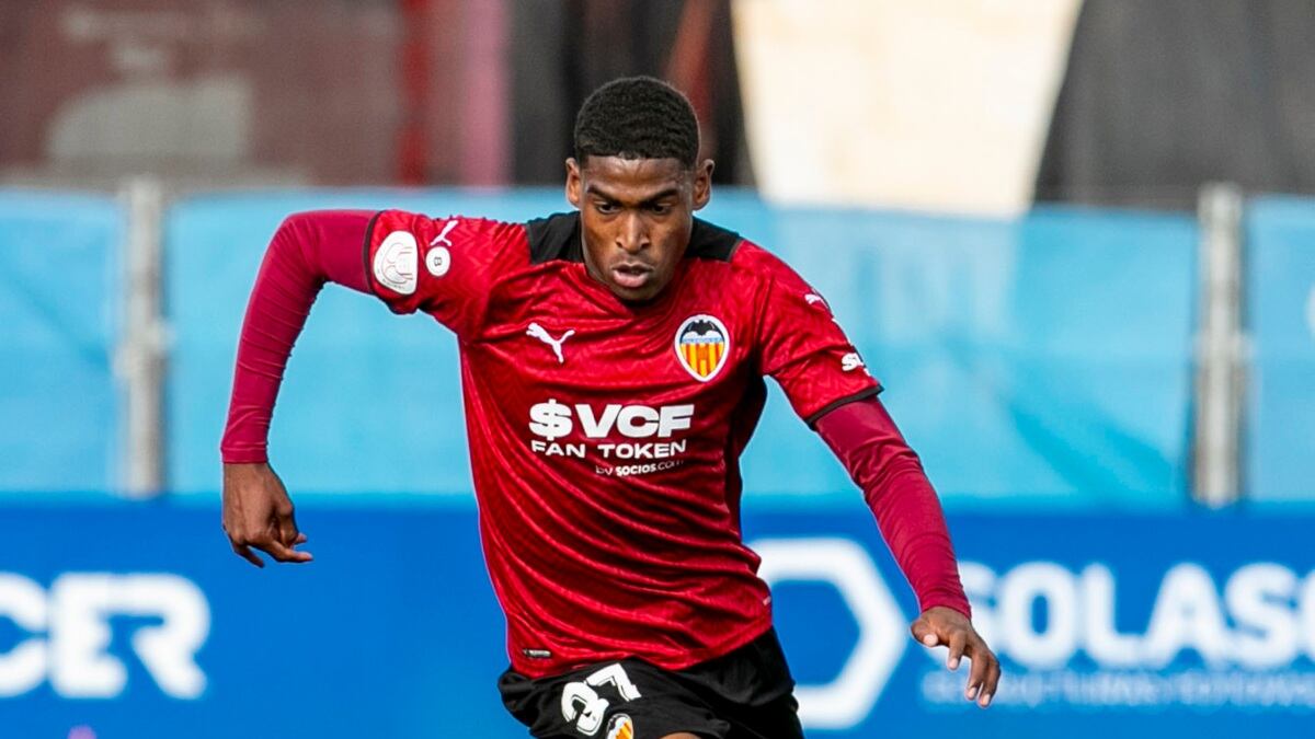 Cristhian Mosquera analiza hacerle el feo a España para jugar con Colombia