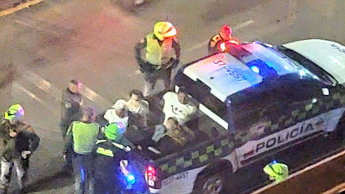 Integrantes de Los Piratas, barra de Nacional, hirieron y robaron a periodistas