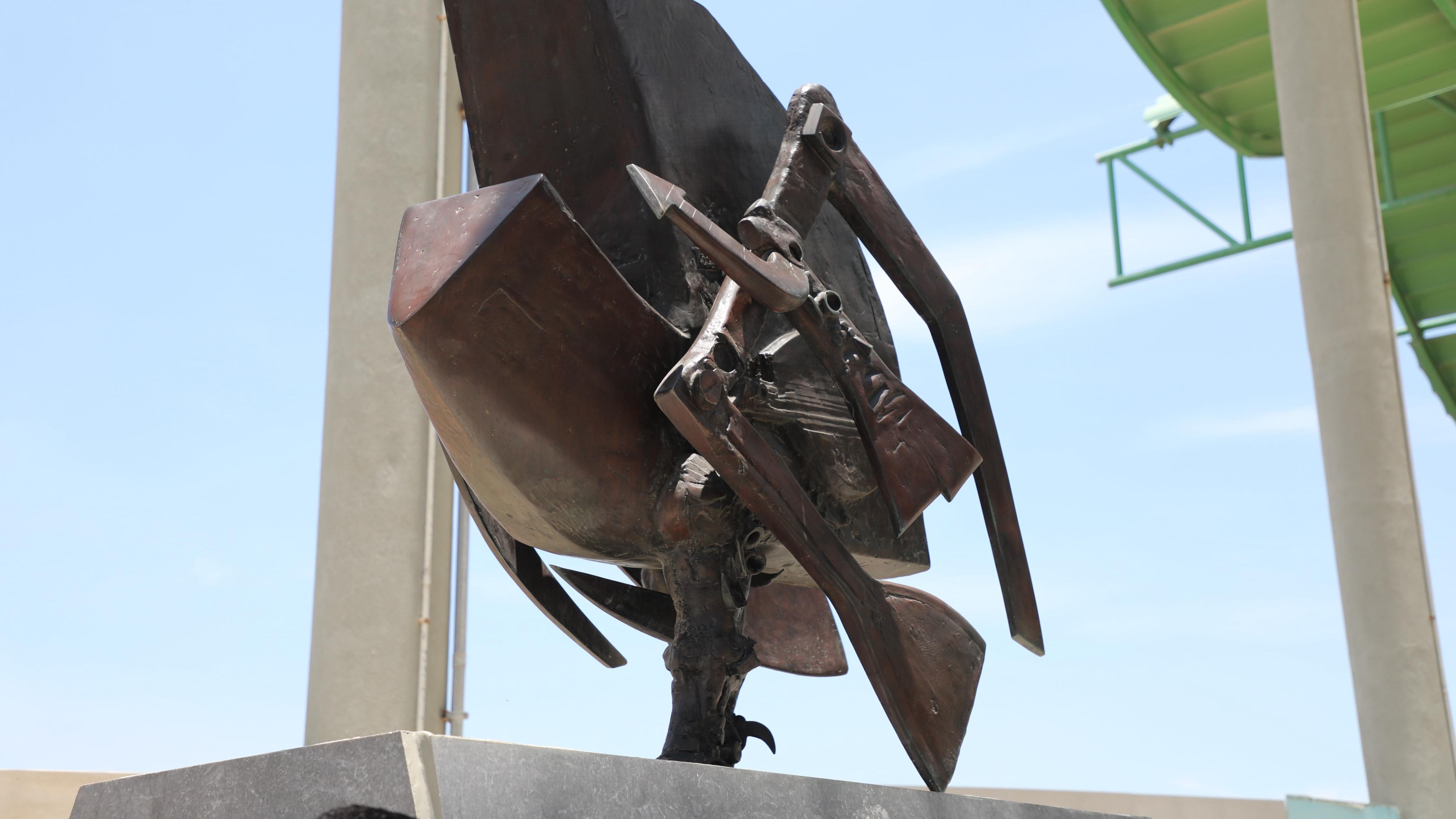 Foto escultura del TeleCóndor.