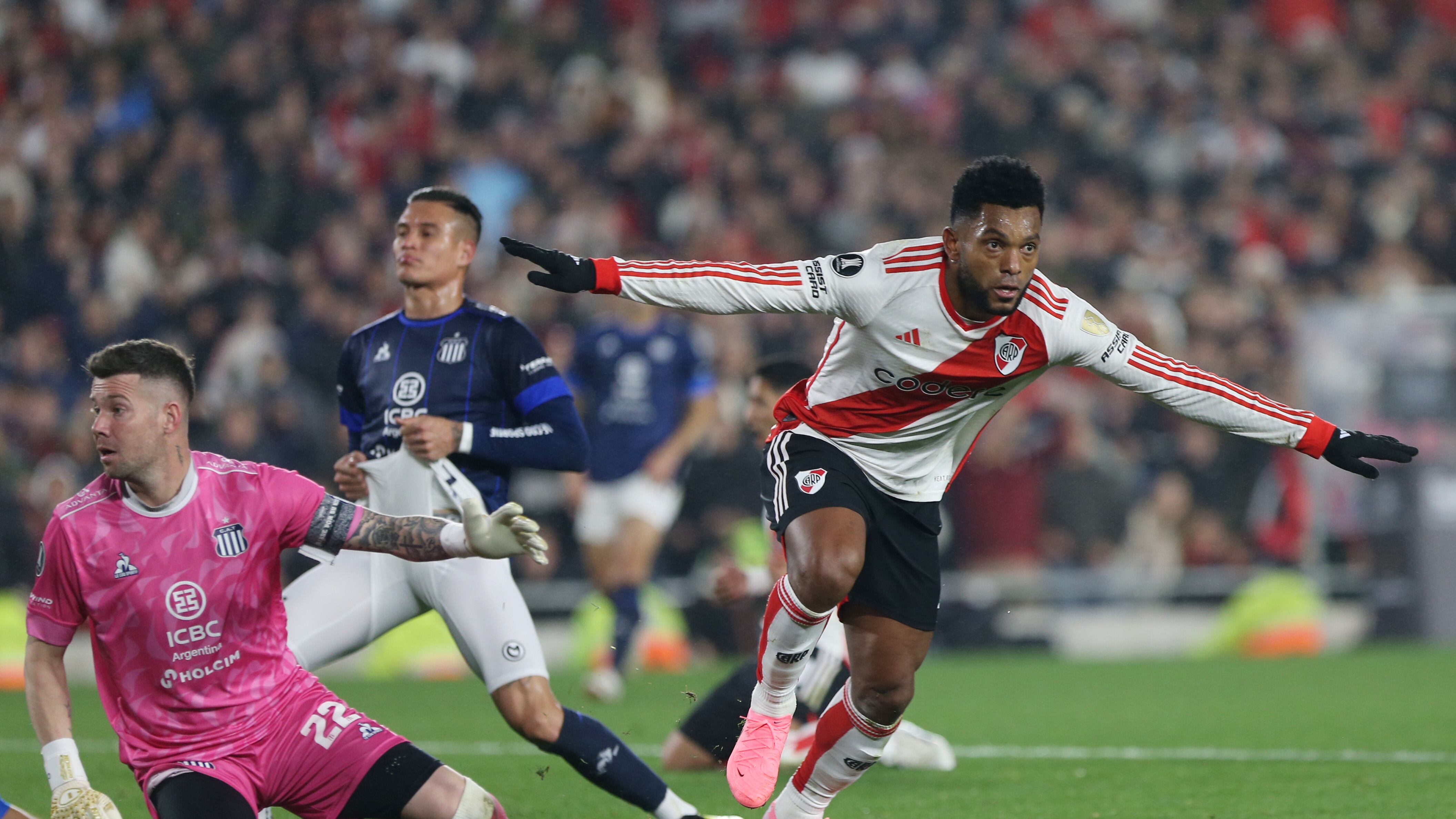 River Plate v Talleres - Copa CONMEBOL Libertadores 2024