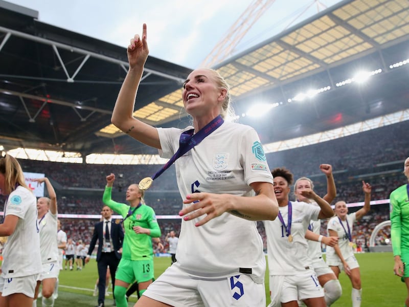 Con tres récords de asistencia, el 2022 se afirma como el año del fútbol femenino