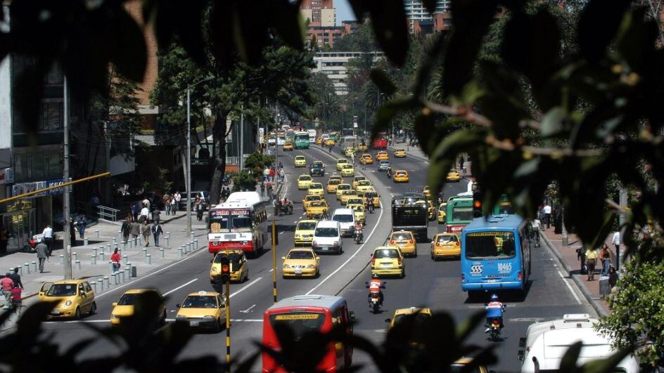 Carros con placas pares sufrirán la próxima semana en Bogotá