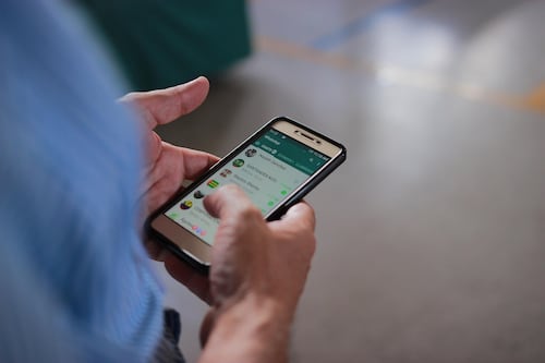 Pilas: Alerta por estafa telefónica que busca robar cuentas de WhatsApp a través de supuesta llamada de soporte técnico