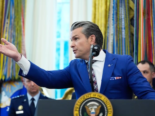 Estados Unidos atacó tres nuevas embarcaciones en el Pacífico con un resultados de ocho muertos