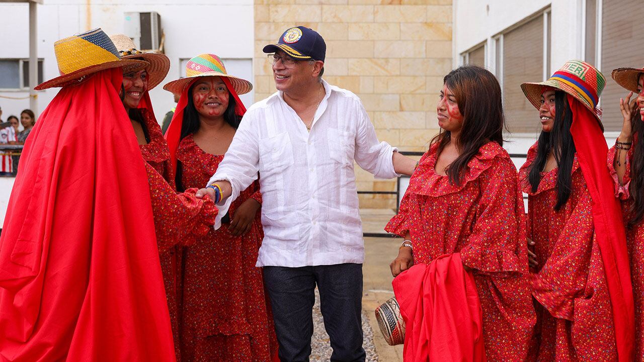 Presidente Petro dijo que el agua de Bogotá “es peor” que en La Guajira.