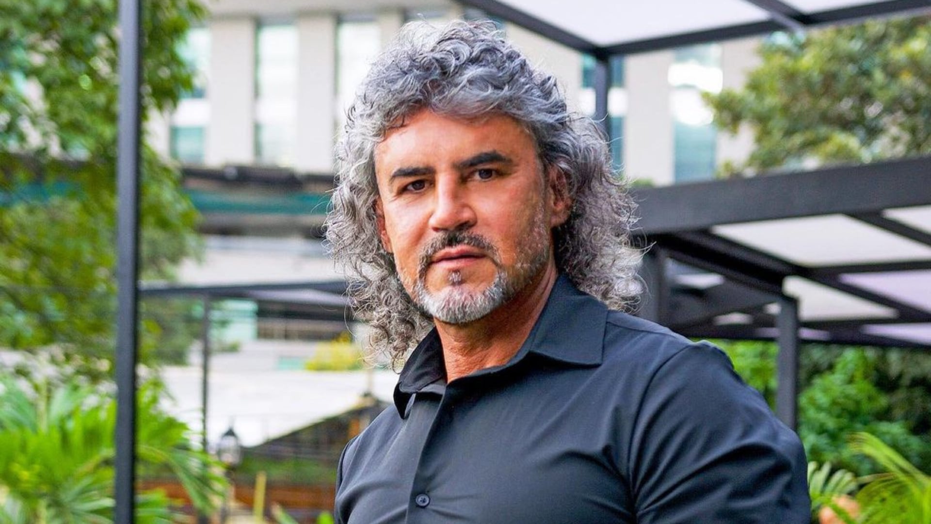 Novia de un hincha del Pereira reveló el coqueto detalle que Leonel Álvarez quería darle.