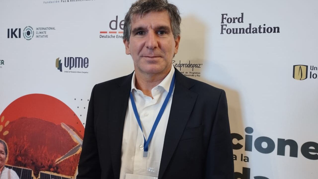 Pablo Tamburo, CEO de Argensun trajo de Argentina su experiencia en transición energética en cumbre en Santa Marta.