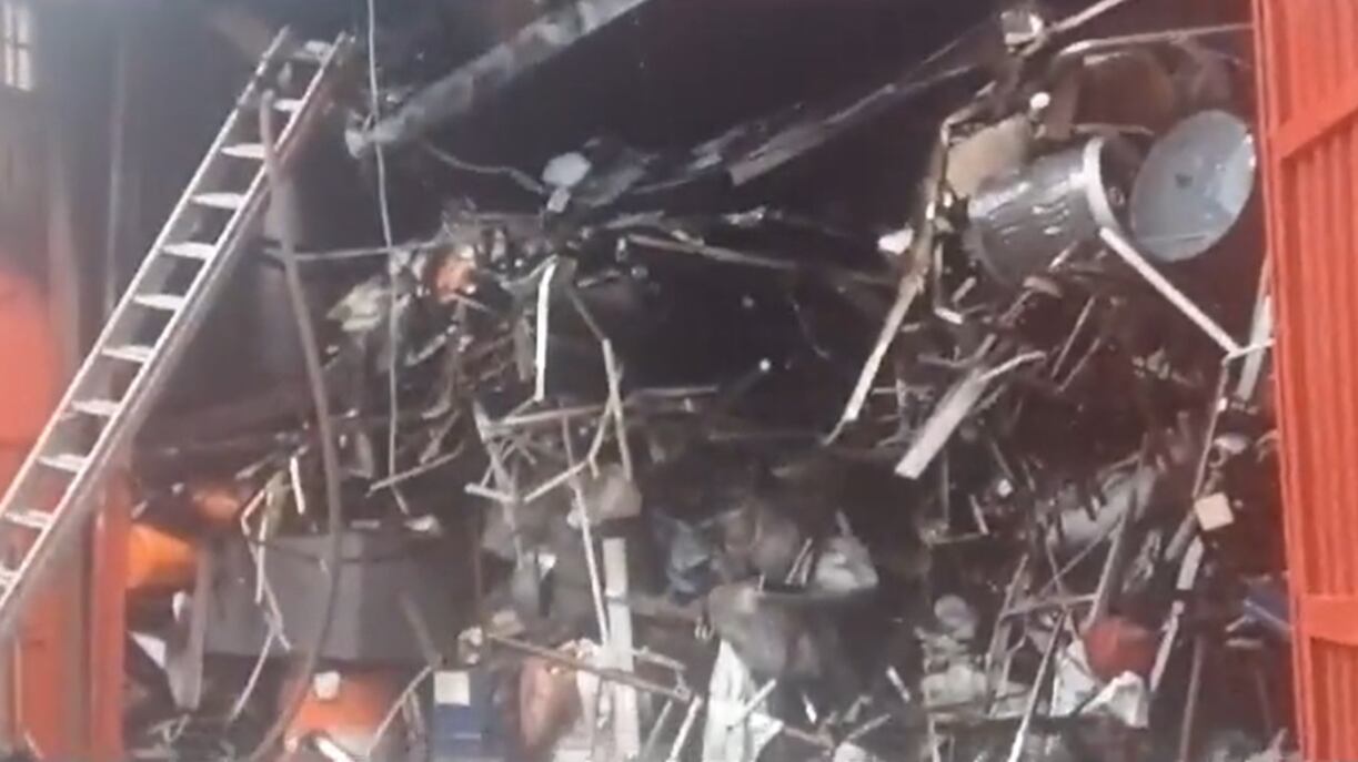 Incendio en bodega en al sur de Bogotá deja graves afectaciones en el transporte público.