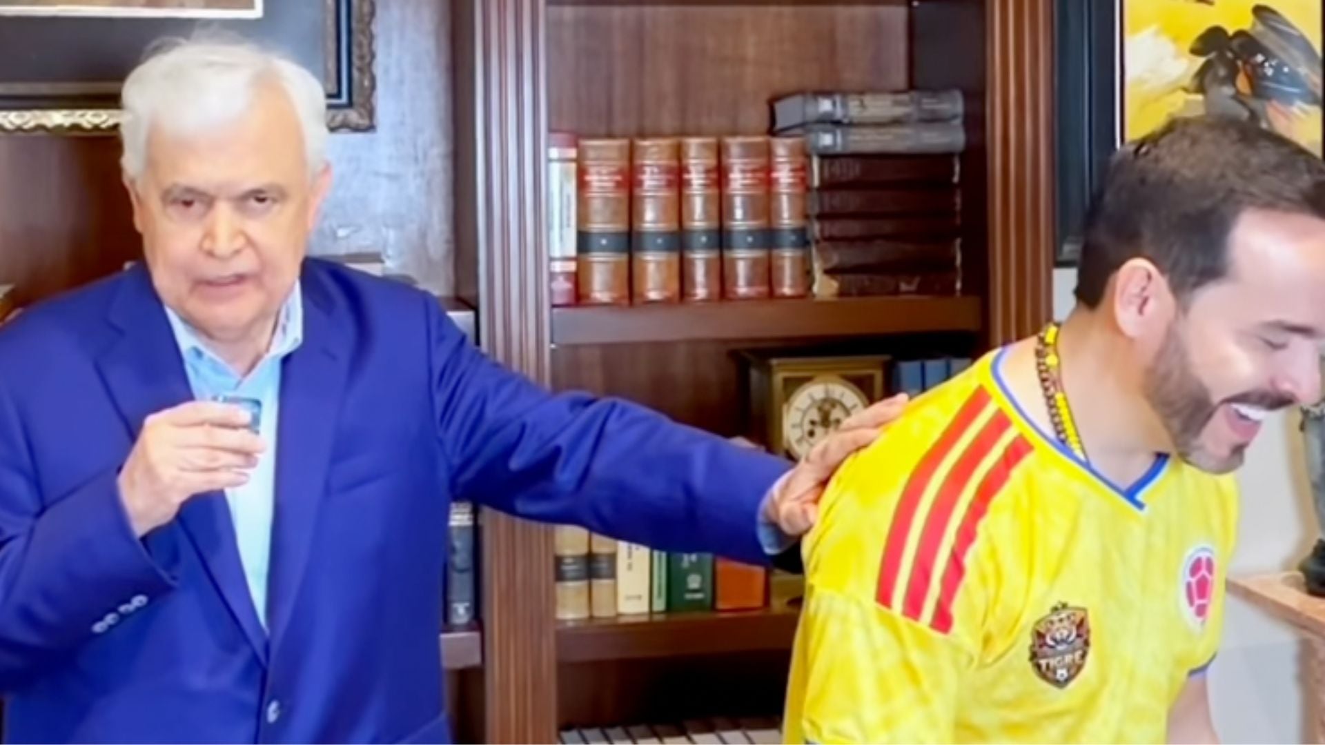 Jorge Barón le pegó la ‘patadita de la buena suerte’ a De la Espriella