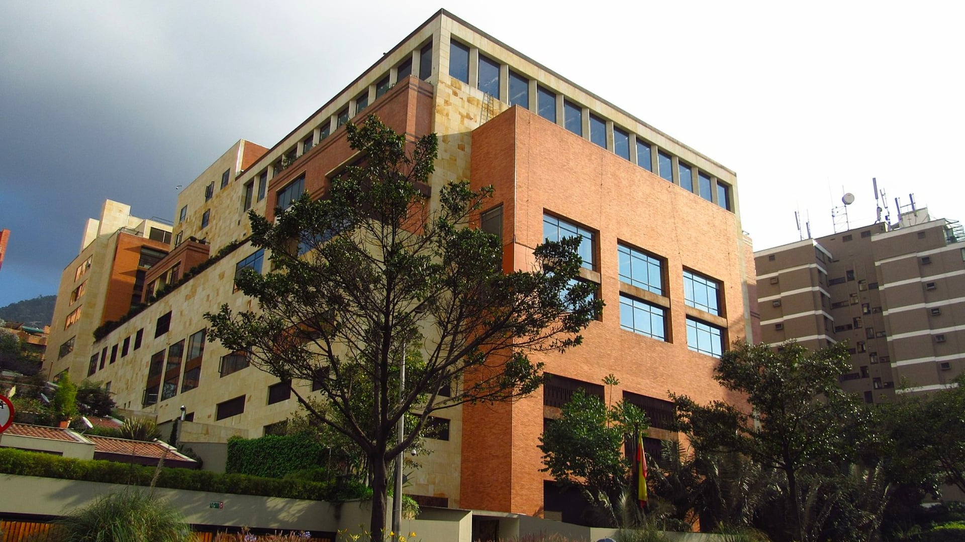 Club El Nogal (Crédito de la img: Felipe Restrepo Acosta, 2018)