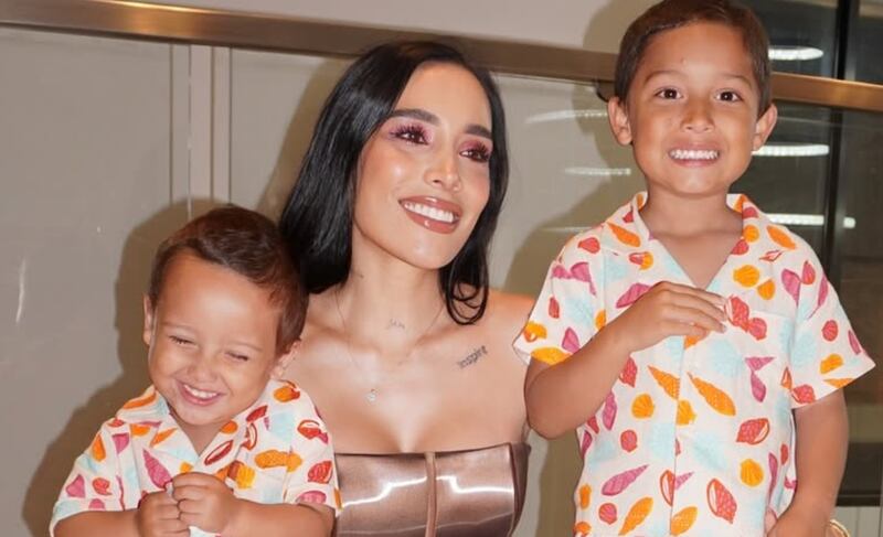 Luisa Fernanda W con sus hijos
