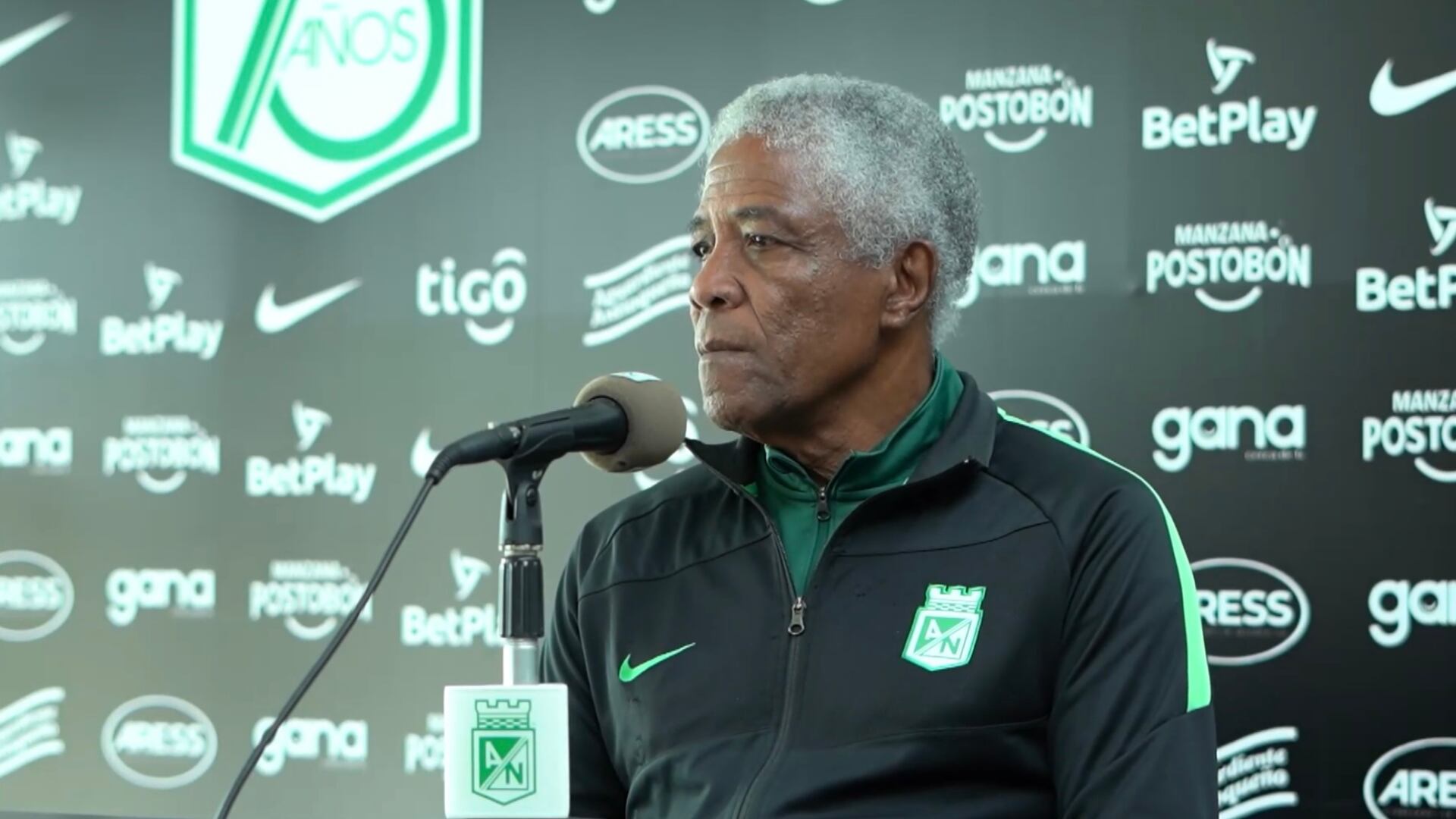 Francisco Maturana se declaro impedido para criticar a los hinchas de Atlético Nacional.
