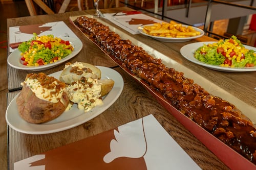 Costilla Fest en Bogotá: llega la famosa costilla de 1 metro
