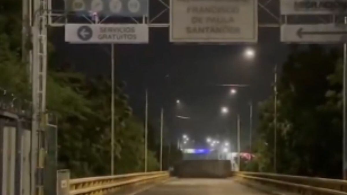 Frontera con Venezuela amaneció bloqueada en Cúcuta.