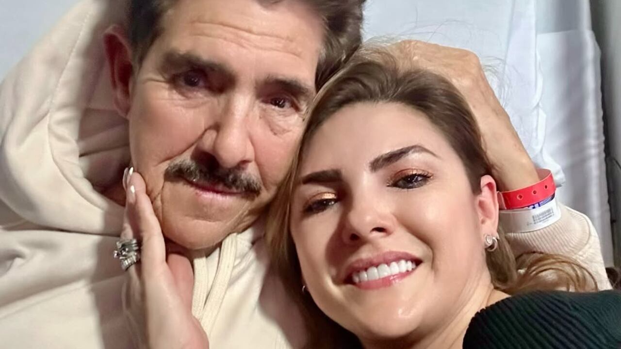 Ana Karina Soto con su papá Gustavo Soto