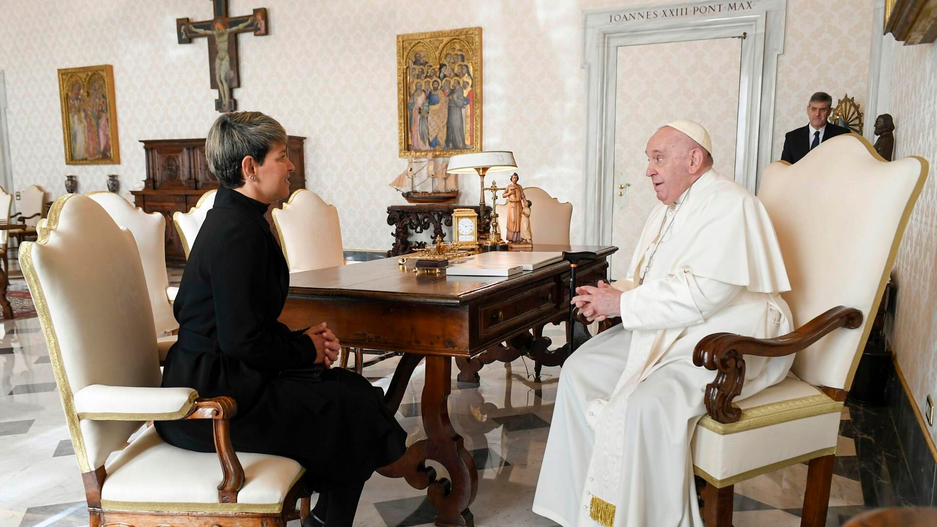 El papa Francisco y la primera dama, Verónica Alcocer