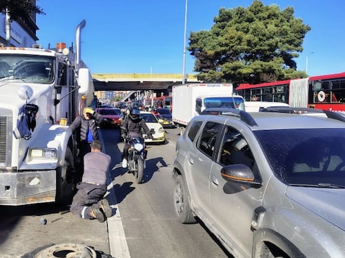 Movilidad hoy 11 de junio, en vivo: semáforos apagados y choques múltiples colapsan a Bogotá