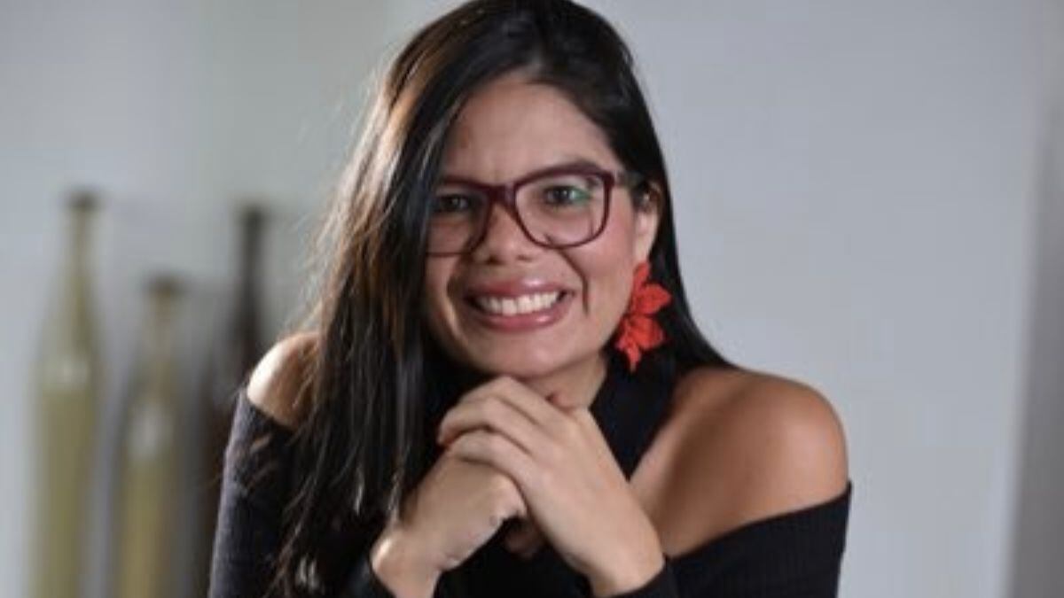 La periodista Laura Ardila denunció la censura de su libro "la costa nostra" que iba a ser publicado en la editorial Planeta Colombia