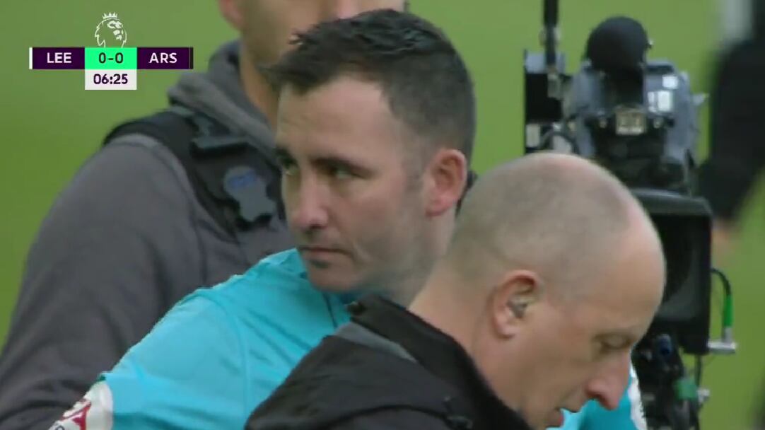 Árbitro del partido entre Leeds y Arsenal