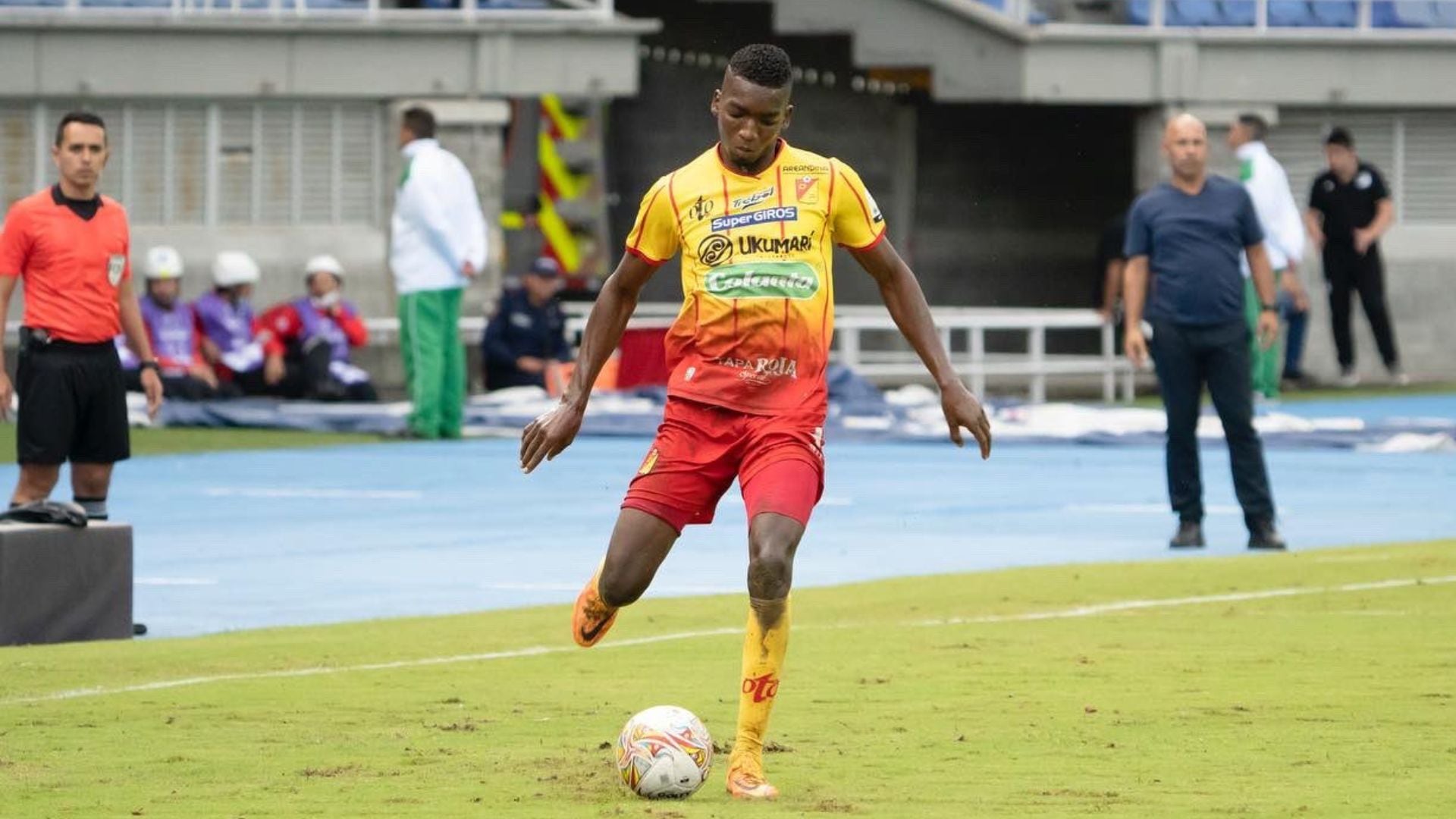 Carlos Emiro Garcés no pudo ser inscrito en la Premier League de Rusia.