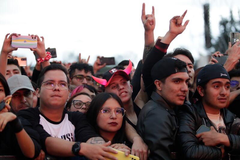 Epica, de Países Bajos, durante su presentación en Rock al Parque 2022.