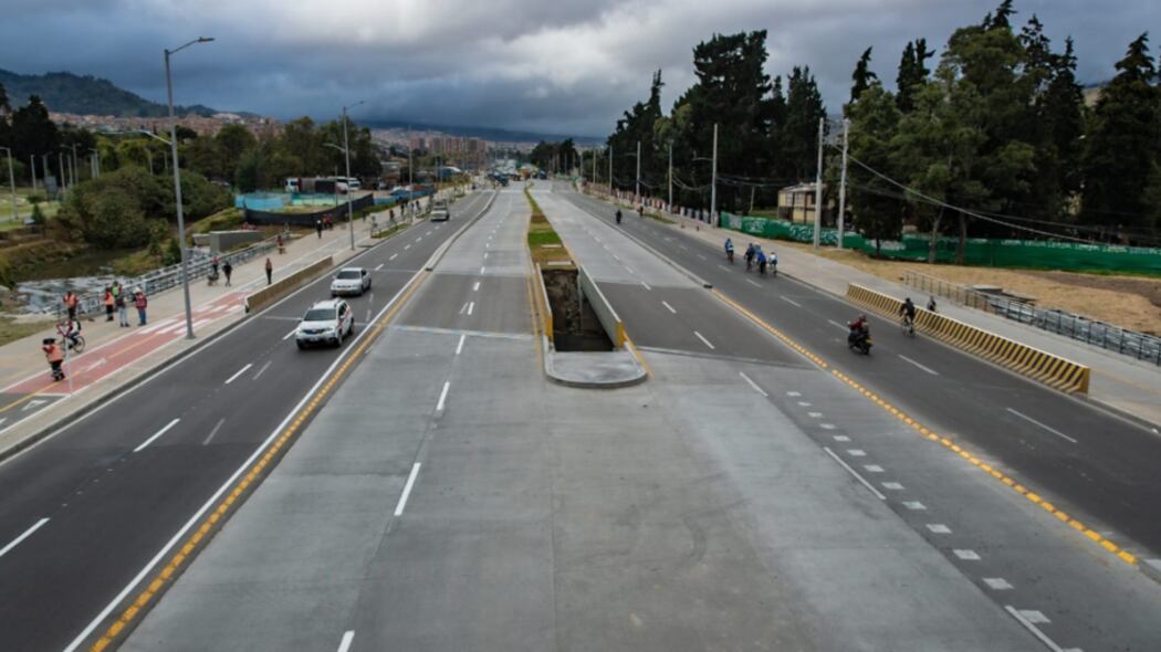 Entregan obra de la avenida Caracas.