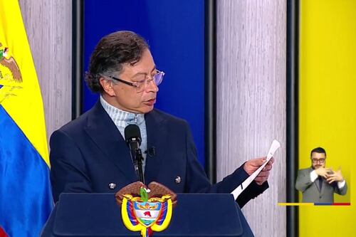 ¿Subió la comida? Petro defendió el salario mínimo con datos de Corabastos y lanzó advertencia por especulación en alocución presidencial