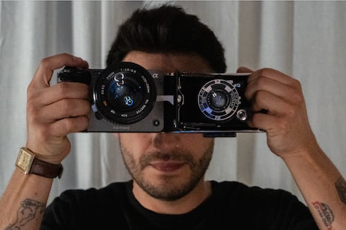 AFAC: el director colombiano que lleva su visión del realismo fantástico desde Los Ángeles al mundo