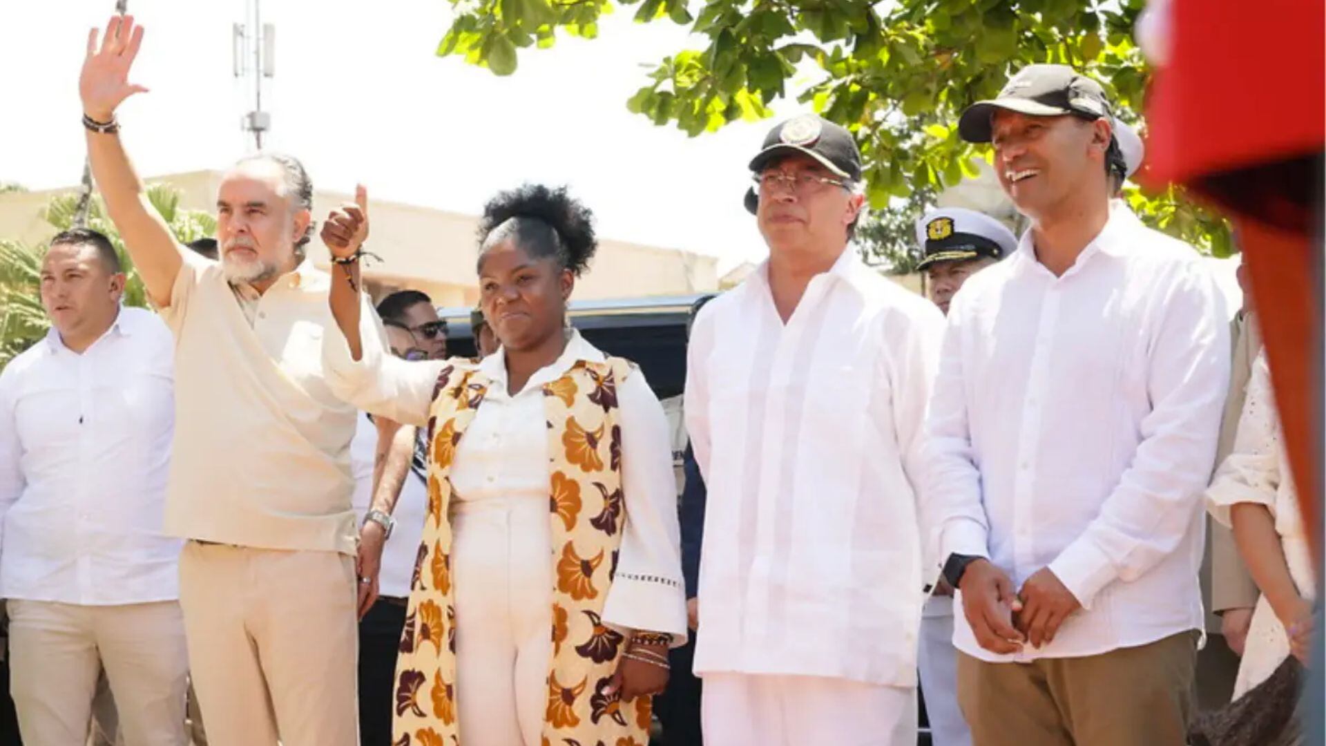 A pesar de las polémicas reapareció Francia Márquez con Gustavo Petro.
