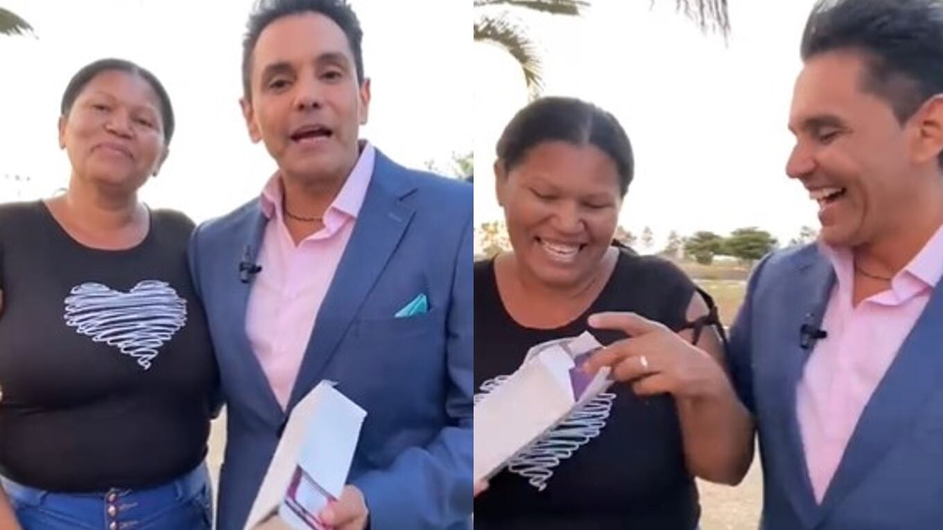 Según el alcalde que regaló el consolador es porque la mujer le dijo que quería llegar al orgasmo y él no se lo podía dar.