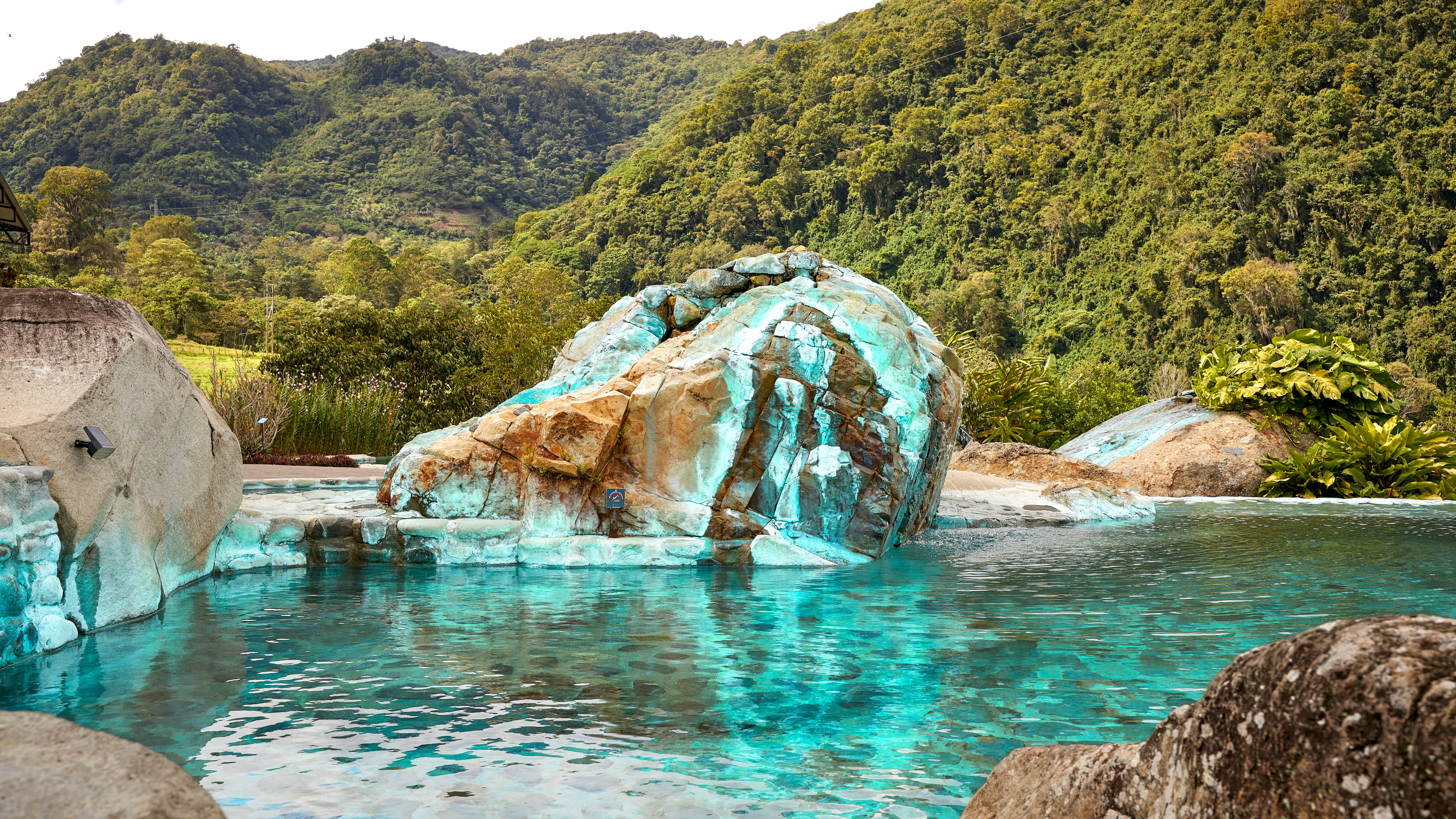 Piscina Termales Hacienda Orosi
