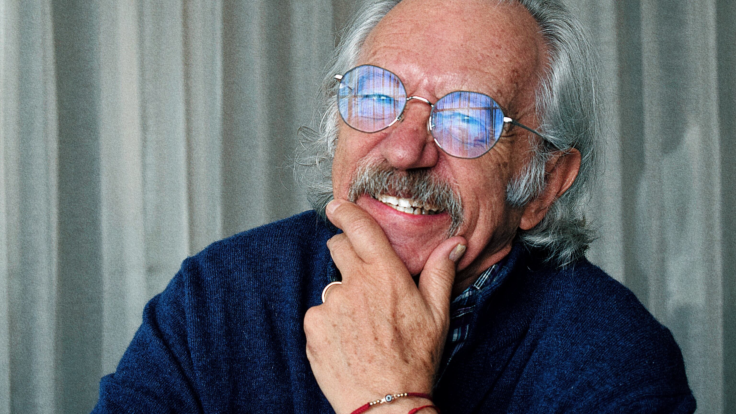 “Muestro las dos caras de la moneda para que el lector decida qué es verdad”: Manolo Bellon.