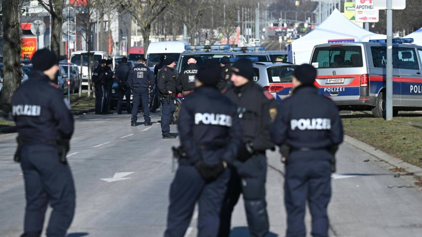 Kahraman, exfutbolista austriaco, fue baleado y asesinado en plena calle