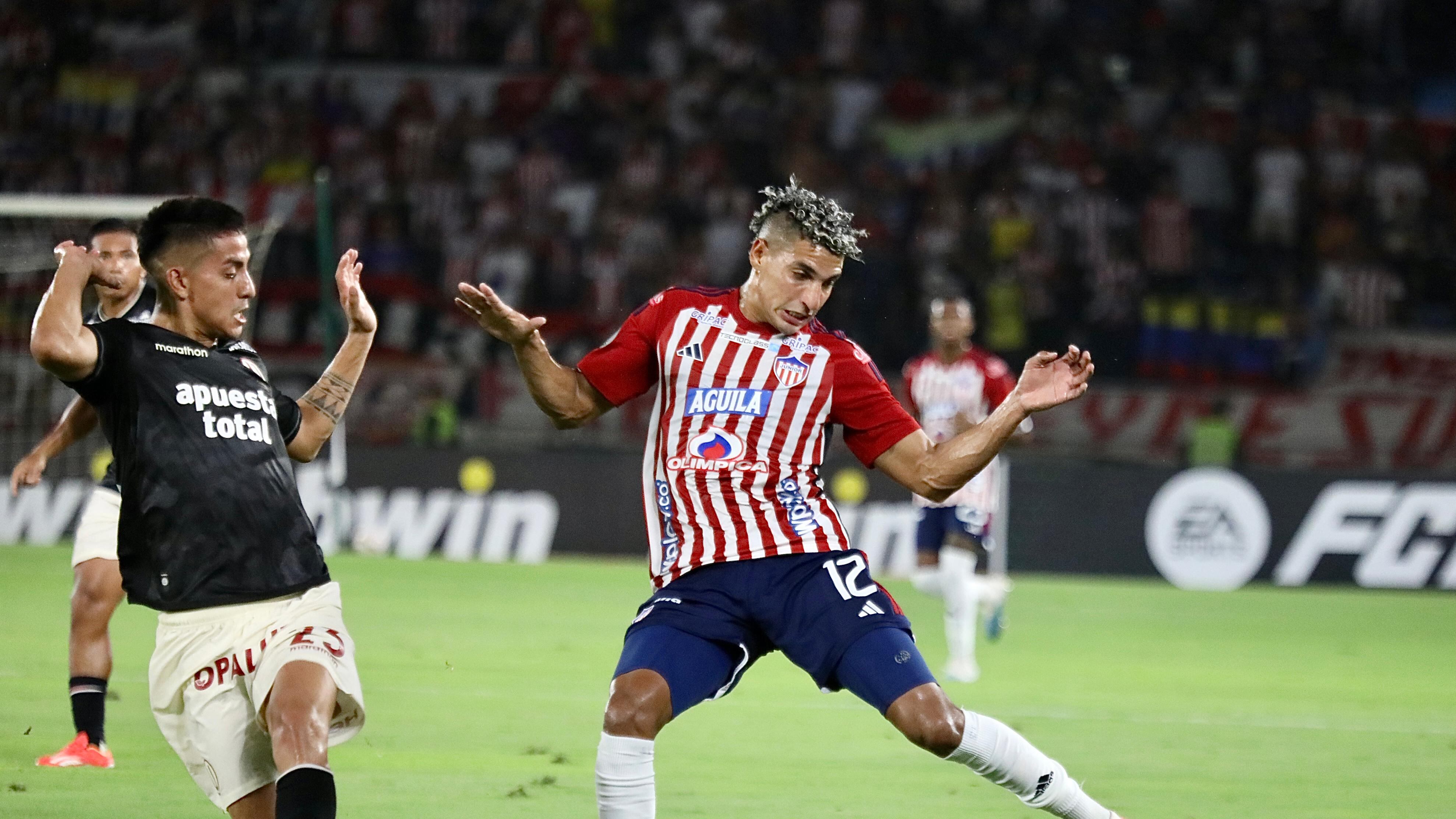 Junior vs Universitario por la fecha 2 de la Copa Libertadores