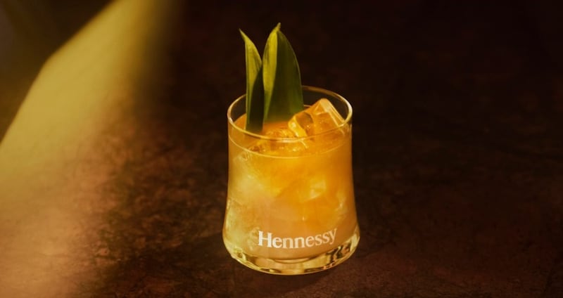 Cóctel DeBÍ TiRAR MáS FOToS World Tour