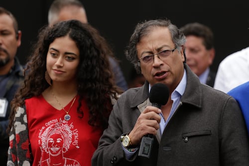 Sofía, hija de Gustavo Petro, habló de su crisis de los veinte y de su vida laboral: “ha sido una batalla emocional”