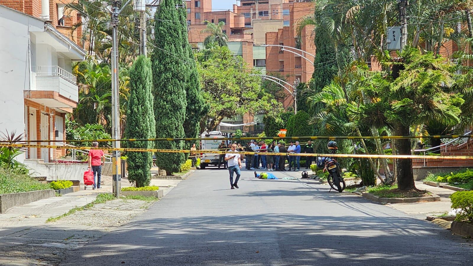 Ladrones robaron un edificio, vestidos con uniformes del CTI, y mataron a un policía