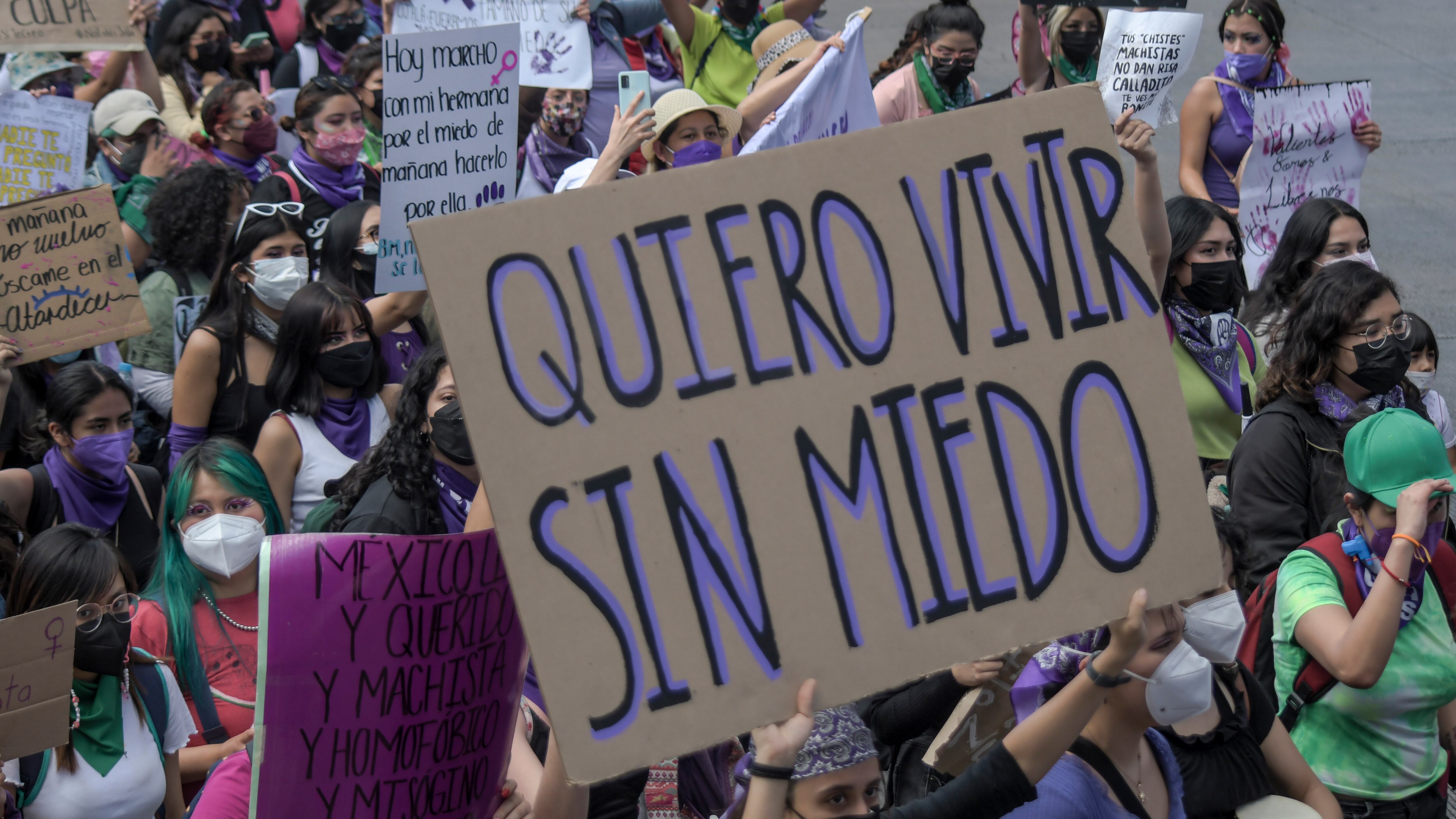 "Me dijo que me iba a violar": joven se encerró en su cuarto mientras en redes sociales pedía ayuda