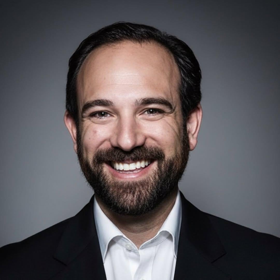 Las elecciones intermedias del 3 de noviembre podrían cambiar el control del Congreso de Estados Unidos y el futuro del gobierno de Donald Trump. Para profundizar sobre el tema, platicamos con Roberto Morris, presidente de Núcleo Comunicación. Foto: cortesía.