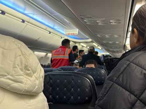 Movilización en AICM por riesgo en avión de Copa Airlines con destino Panamá