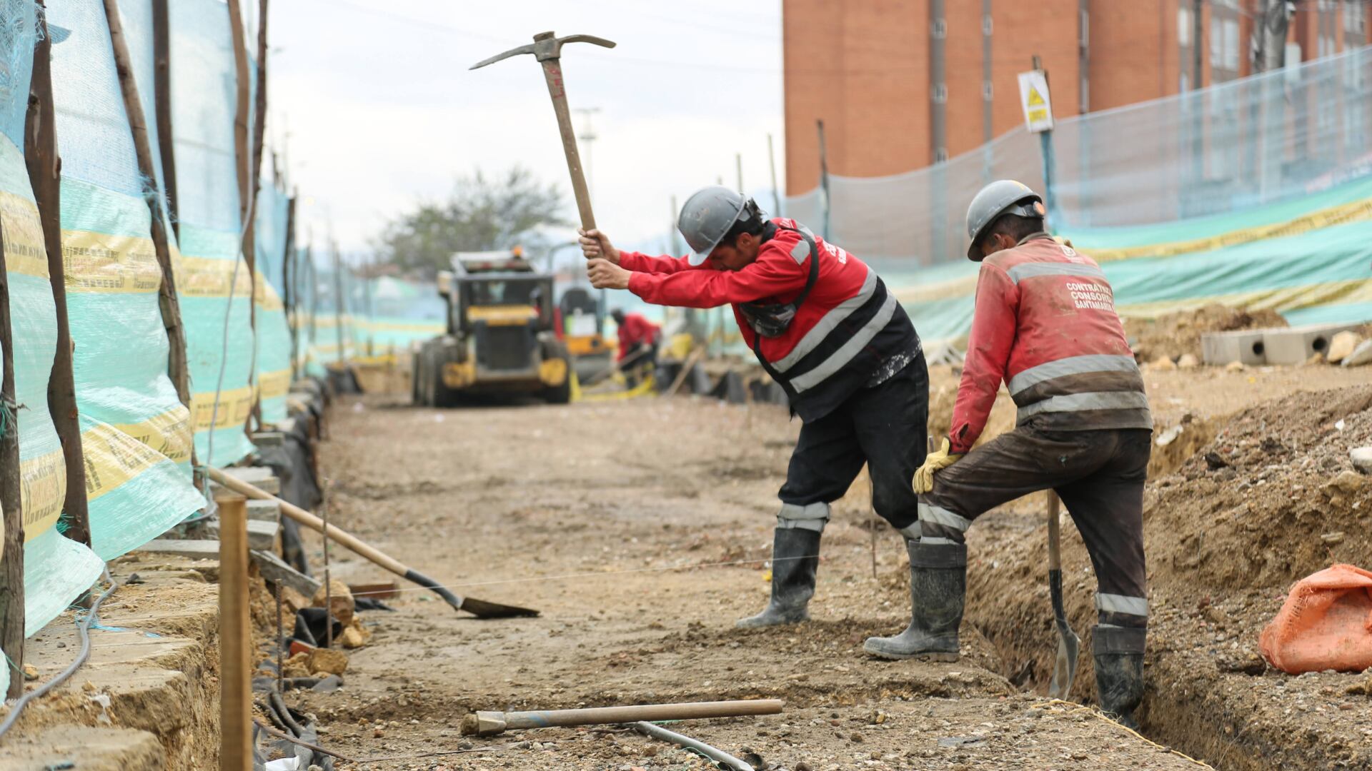 El IDU exige el pago de los sueldos de los trabajadores del grupo 2 de la Cali: aseguran que el contratista no ha cumplido