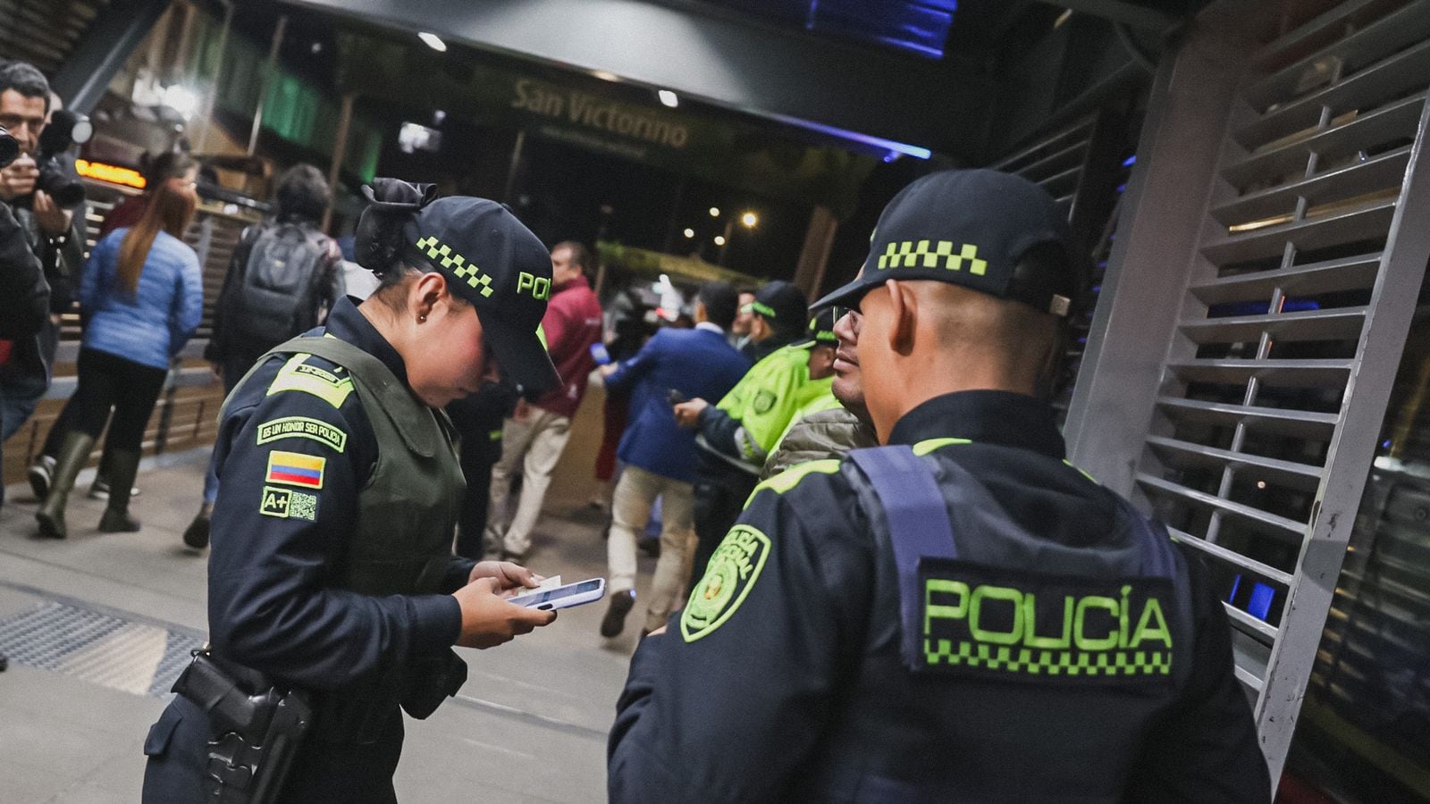 Autoridades en Bogotá hicieron comando nocturno - 23 febrero