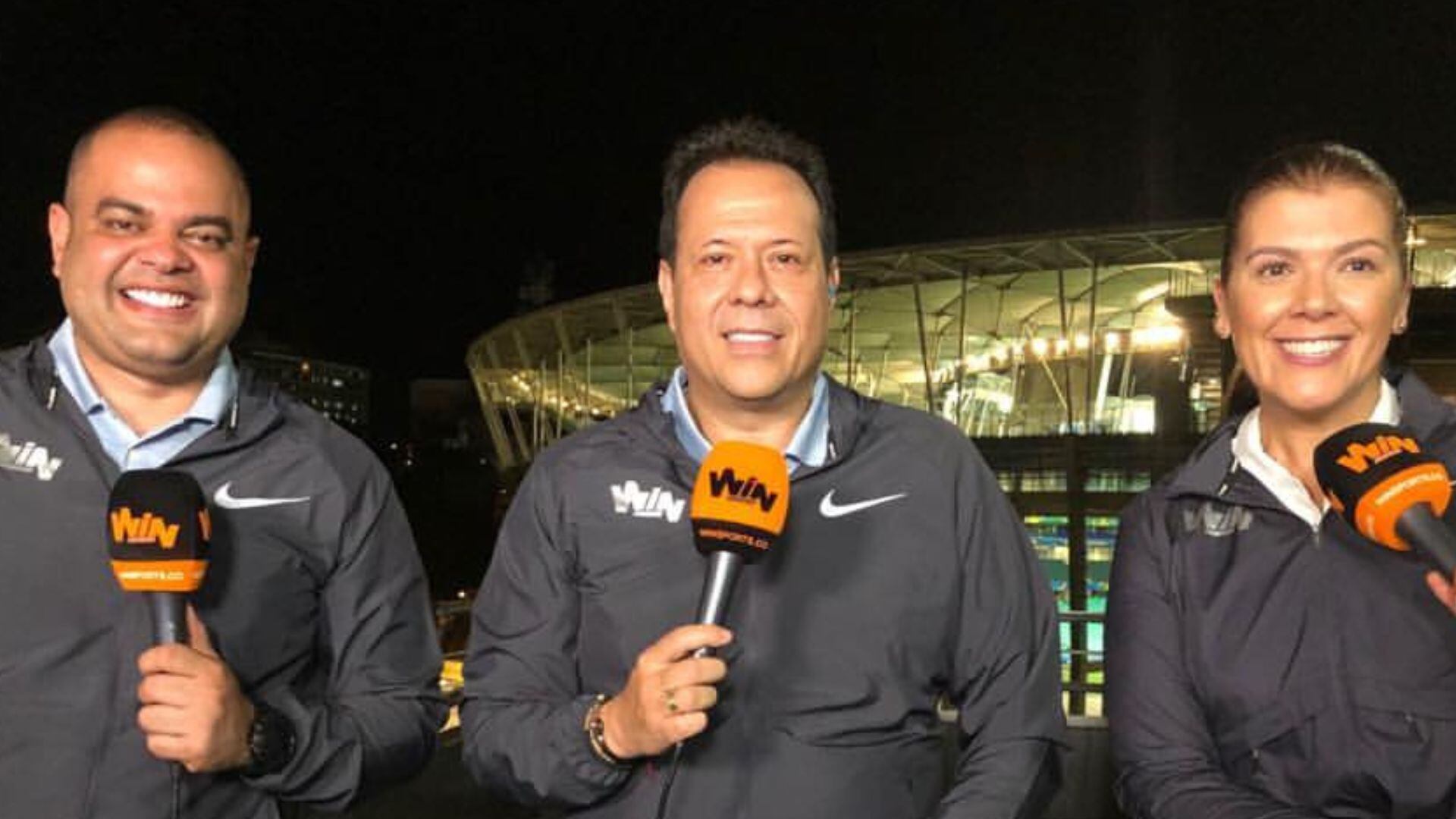 Javier Fernández criticó a quienes se creen periodistas y terminó expuesto por su ortografía.