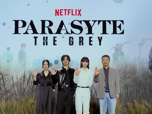 ‘Parasyte: Los grises’ explora la posibilidad de coexistencia entre individuos y organizaciones