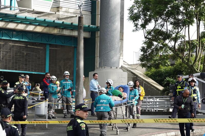 Una cabina del metrocable se desplomó en Medellín