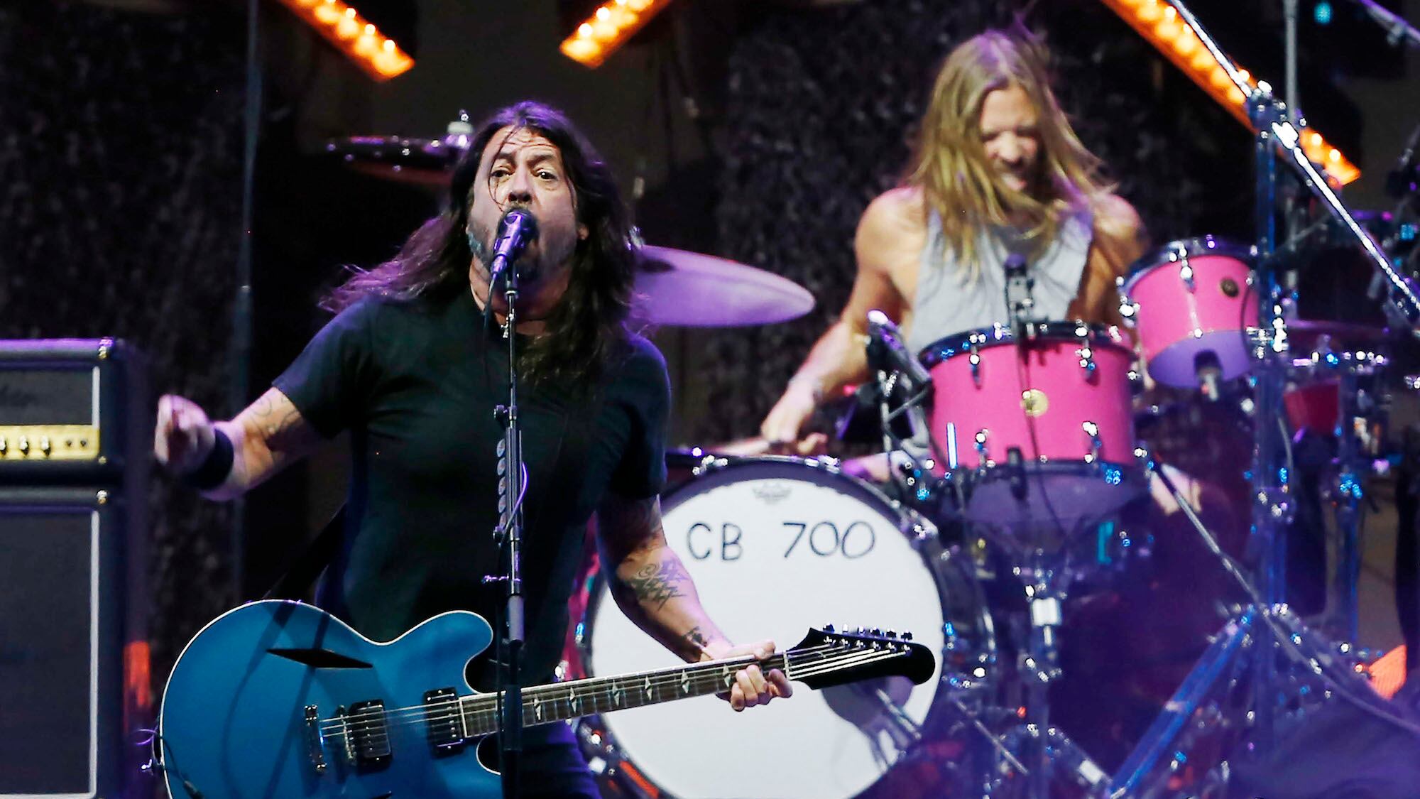 A pesar de la muerte de Taylor Hawkins, Foo Fighters continuará creando música.